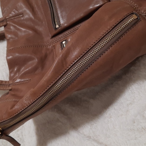 Vince Camuto Bag - Picture 6 of 11